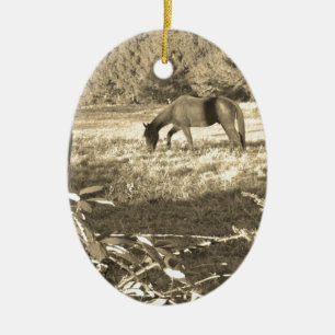 Sepia tone Brown häst och staket Julgransprydnad Keramik