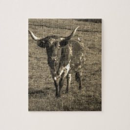 Sepia Tone Brown och White Longhorn Bull Pussel