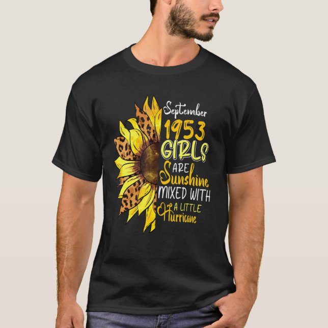 September 1953 flickor är solsken blandad med hurr t shirt (Framsida)