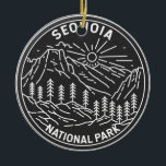 Sequoia nationalpark Giant Sequoia Träd Monoline Julgransprydnad Keramik<br><div class="desc">Sequoia monoline design. Parken har den högsta punkten i det angränsande Stater,  berget Whitney,  och ligger söder om Kung Canyon nationalpark.</div>