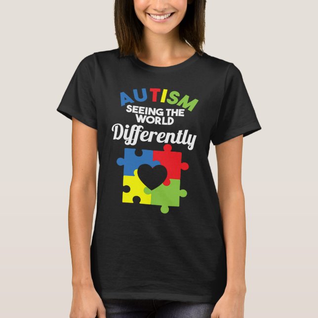 Ser Världen Annorlunda Autism Acceptans T Shirt (Framsida)
