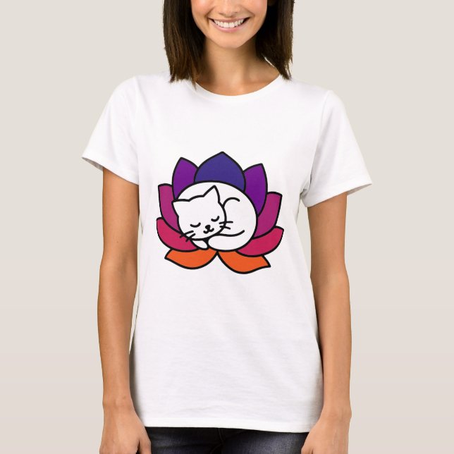 Serene Cat Lotus Illustration T Shirt (Framsida)