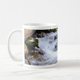 Serene Grönt Mossy Stream Coffee Mugg