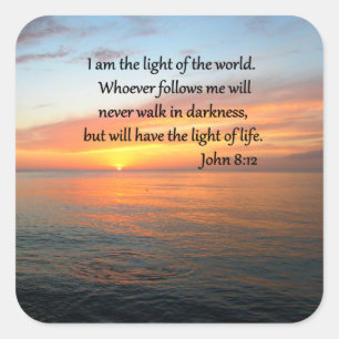 SERENE JOHN 8:12 SUNRISE ÖVER OCEAN FYRKANTIGT KLISTERMÄRKE