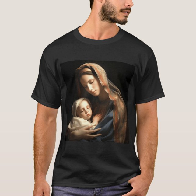 Serene Mother Holding Child in Warm Gentle Glow gi T Shirt (Framsida)