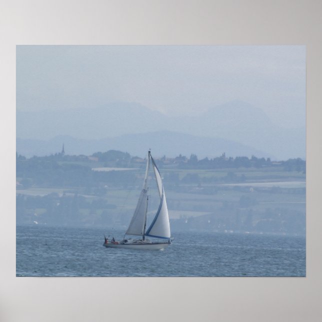 Serene Sailboat Poster (Framsidan)