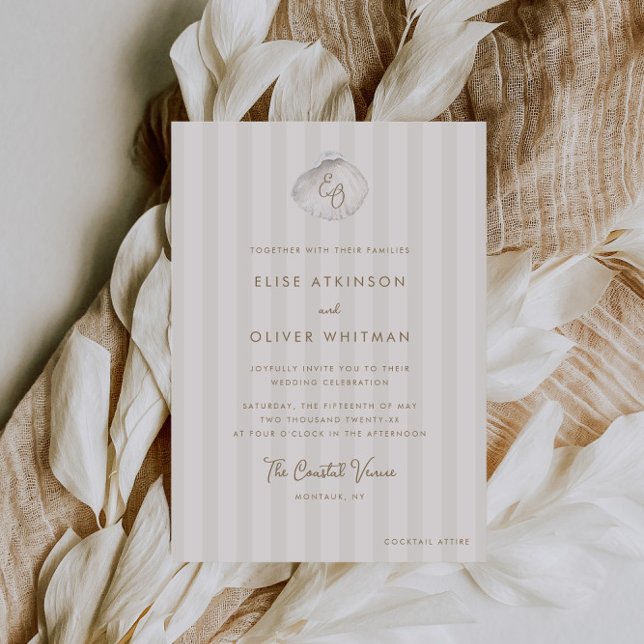 Serene Shell Monogram Coastal Stripes Wedding Inbjudningar (Skapare uppladdad)