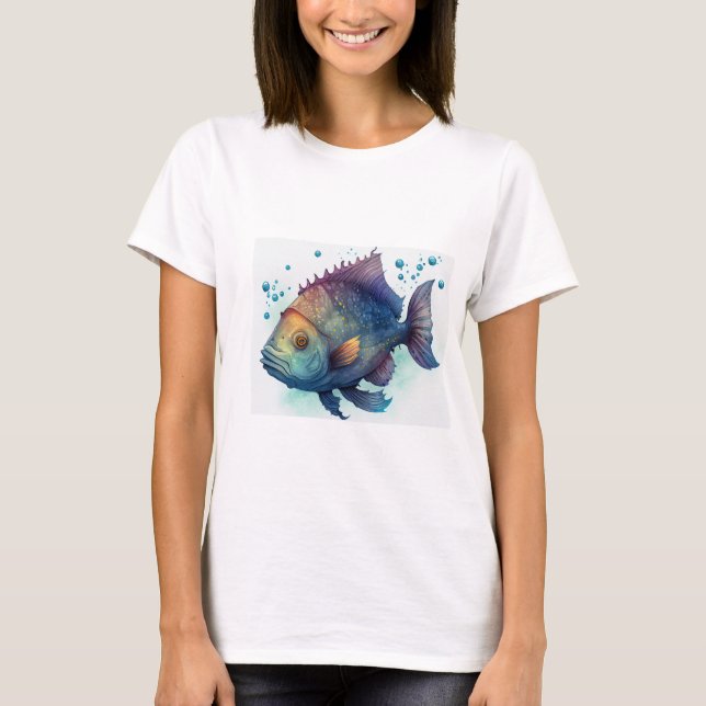 "Serene Vatten: Artistic Fish Design Dam-Shi T Shirt (Framsida)