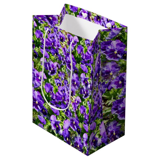 Serenéhavet: Den vackra Lilan Pansy Fält (Framsidan Vinklad)