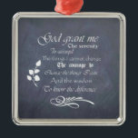 Serenity Prayer Chalkboard-gåvor Julgransprydnad Metall<br><div class="desc">Den underbara Serenity Prayer lyder: Gud skall ge mig ärligheten att acceptera det sak som jag inte kan ändra, modet att förändra det sak jag kan och klokheten att veta skillnaden. Det är skrivet i stil typsnitt och texten på ett äkta skrivbord. Det här är en underbar keepé, gåva eller...</div>