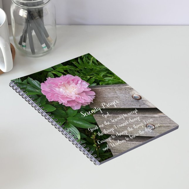 Serenitybönen Rosa Peony Blommande Blomma Anteckningsbok (In Situ)