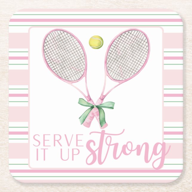 "Serve It Up Strong" Pink Tennis Racket  Underlägg Papper Kvadrat (Framsidan)
