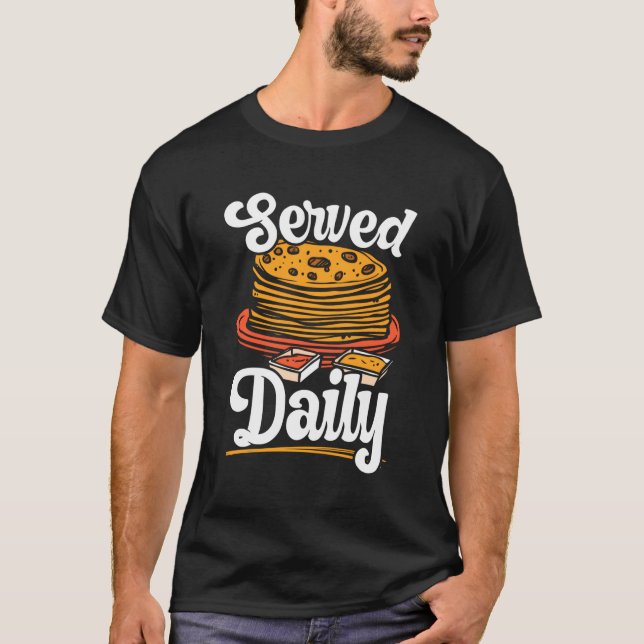 serverad daglig pepparkakaekvivalent Food Pancake  T Shirt (Framsida)