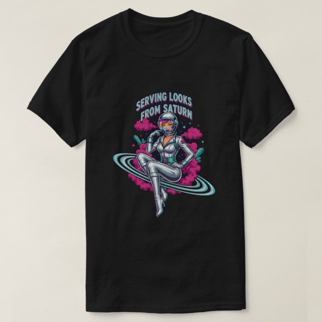 Serving looks from Saturn T Shirt (Design framsida)