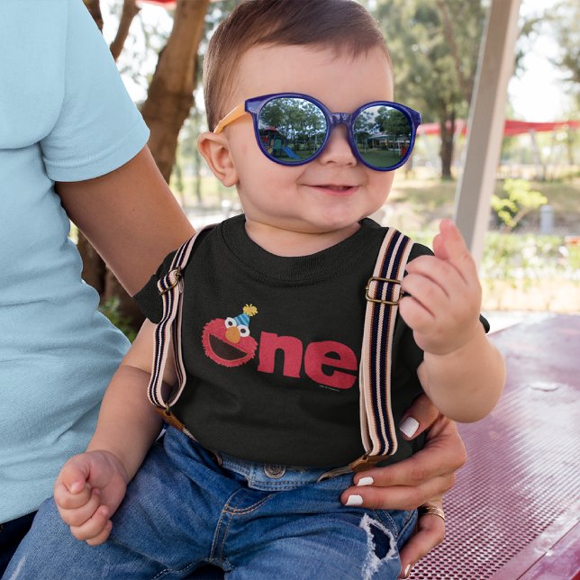 Sesame Street | Elmo - Första födelsedag T Shirt (Baby wearing t-shirt)