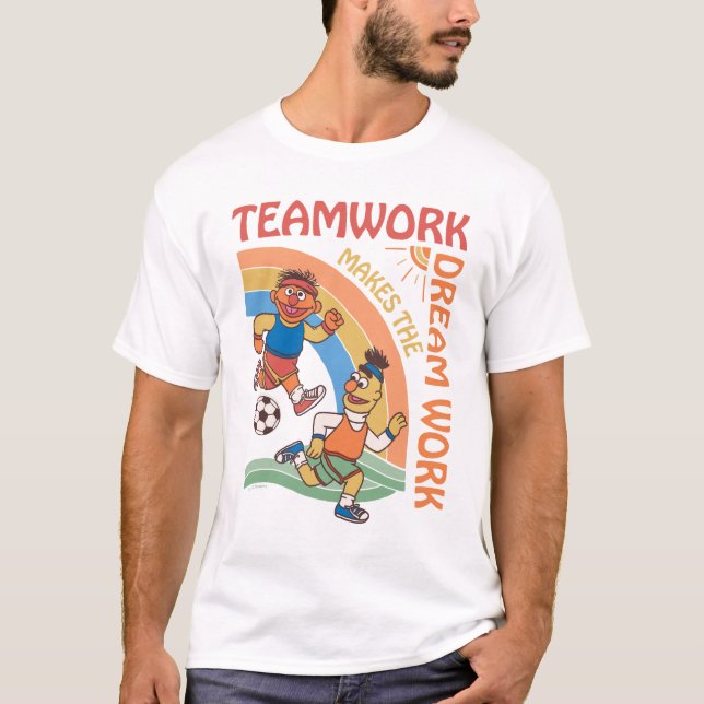 Sesame Street | Ernie & Bert Teamwork T Shirt (Framsida)