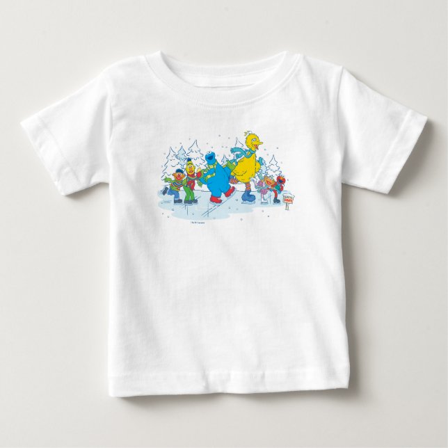 Sesame Street | Ice Sking Friends T Shirt (Framsida)