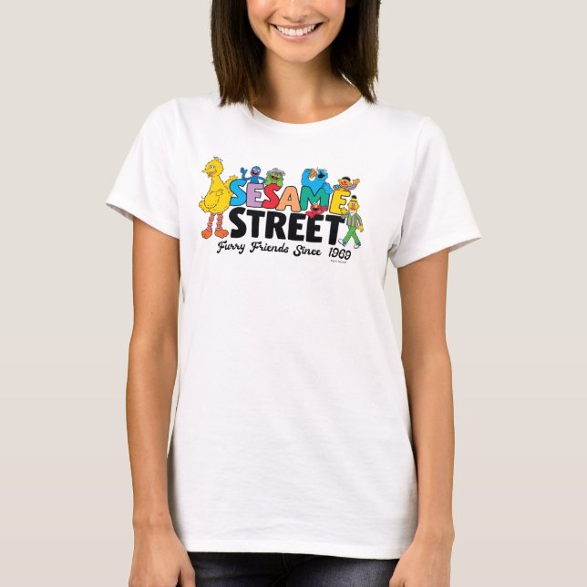 Sesame Street | Luffiga vänner sedan 1969 T Shirt (Framsida)