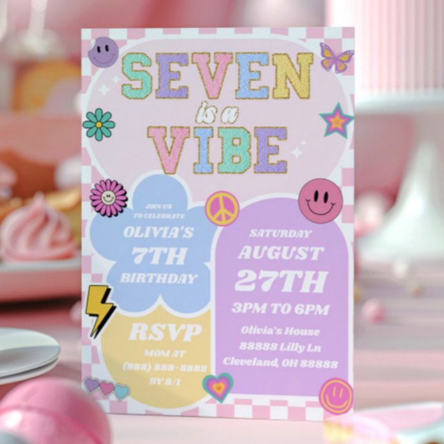 Seven är en Vibe Preppy Patch 7:e Födelsedagsfest Inbjudningar (Skapare uppladdad)