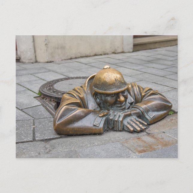 Sewer Worker Bronze Statue, Bratislava, Slovakien Vykort (Framsida)
