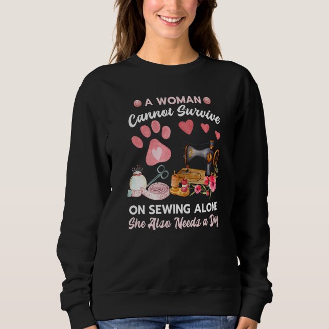 Sewing and Dog T Shirt (Framsida)