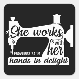Sewing Maskin Quilting Crocheting Faith Jesus Gud Fyrkantigt Klistermärke