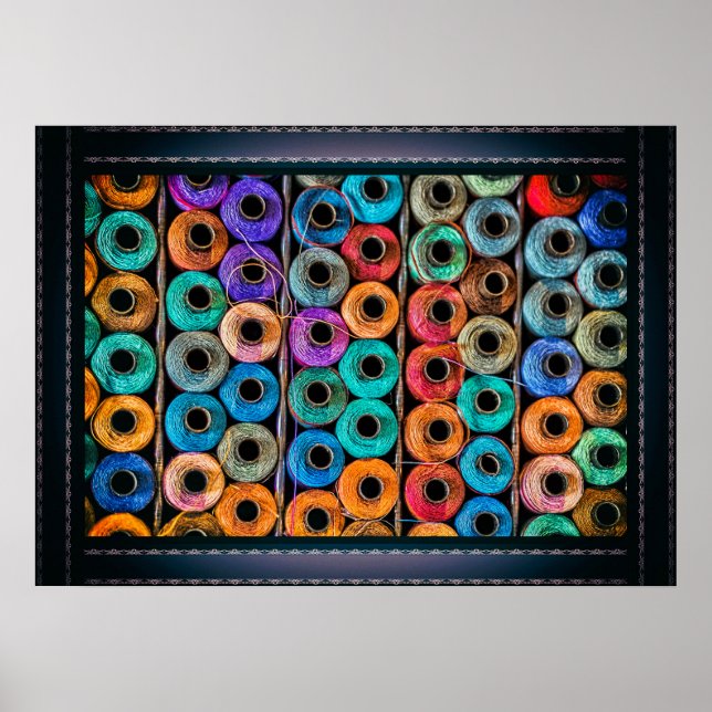 Sewing Threads Portrait Poster (Framsidan)