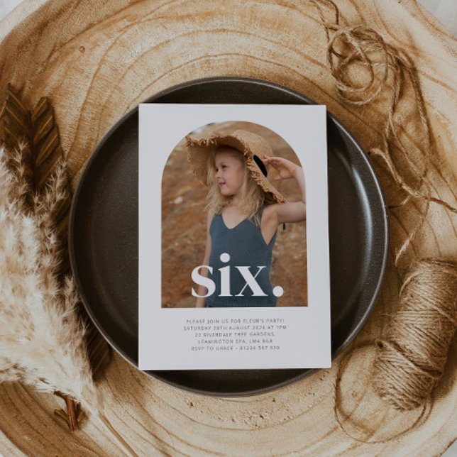 Sex Arched Photo Birthday Inbjudningar (Six Arched Photo First Birthday Invitation)