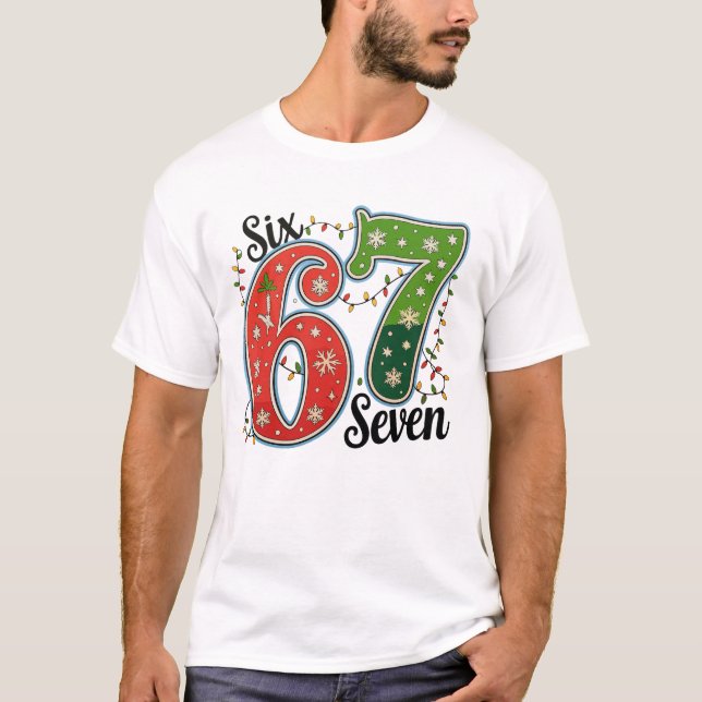 Sex Sju 67 6 7 Jul Meme Rolig Julbelysning T Shirt (Framsida)