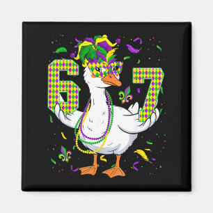 Sex Sju 67 Meme Goose Med Jesterhatt & Pärlor Magnet