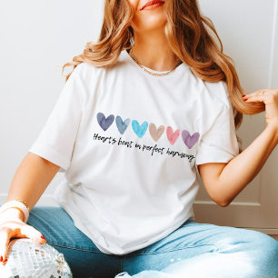 Sex vattenfärghjärtor med anpassningsbara texter t shirt
