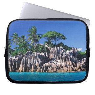 Seychellerna. Ilot St. Pierre (nära Praslin) Laptop Sleeve