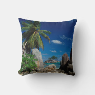 Seychellerna, Mahe Island, Anse Royale Beach. Kudde