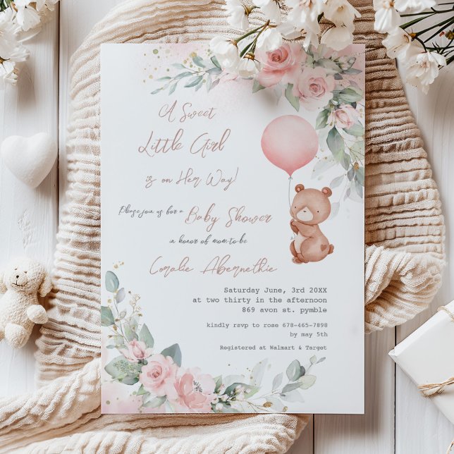 Shabby chic Little Bear  Blommigt Baby Shower Inbjudningar (shabby chic baby bear holding a pink balloon blush floral sage greenery baby girl shower invitation)