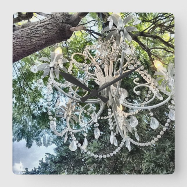 Shabby chic White Crystal Chandelier Fyrkantig Klocka (Framsida)