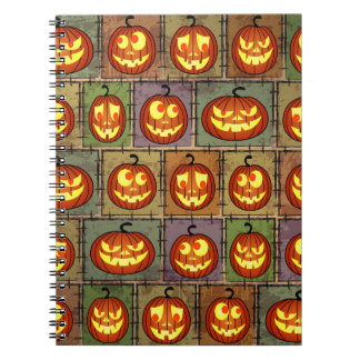 Shabby Halloween, vintagens bakgrund. Anteckningsbok