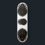 Shadow of the Underworld  Mini Skateboard Bräda 18,5 Cm<br><div class="desc">Dieses Skateboard mit dem düsteren „Shadow of the Underworld“-Design ist perfekt für alle, die einen einzigartigen und mystischen Look auf der Straße oder im Skatepark zeigen wollen. Die brennenden Augen und dunklen Schatten verleihen dem Board eine furchteinflößende, aber stilvolle Optik. Perfekt für Skater, die sich von der Masse abheben möchten!...</div>