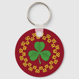 Shamrock and Knotwork on Red Nyckelring