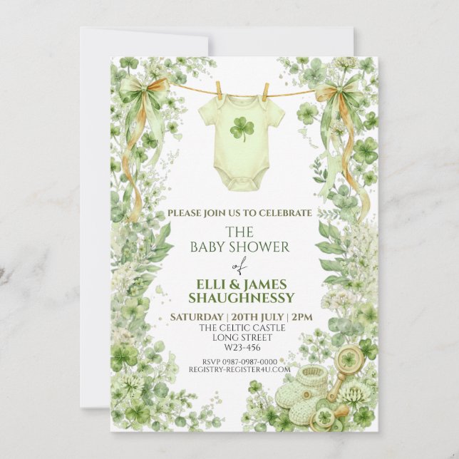 Shamrock Babykläder Grön Irländsk Baby Shower Inbjudningar (Framsida)