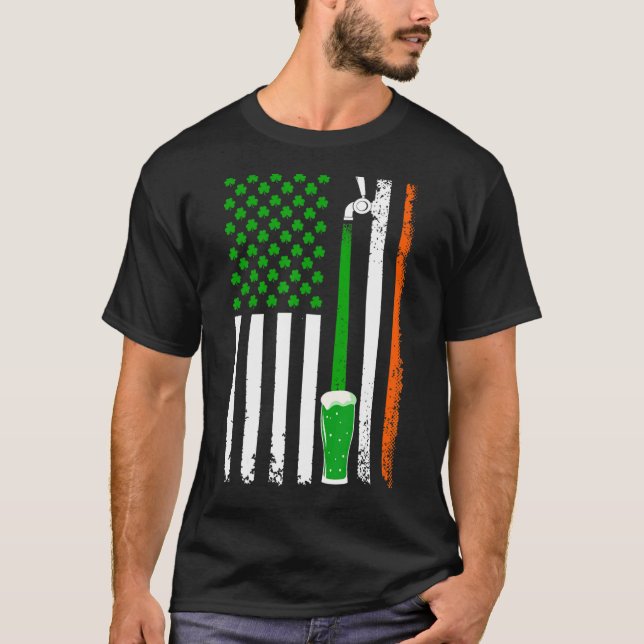 Shamrock Beer American Flag St. Patrick's Day Drin T Shirt (Framsida)