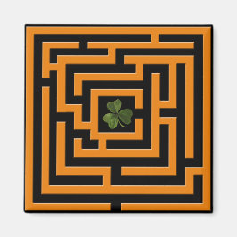 Shamrock in Orange Labyrint Challenge Magnet
