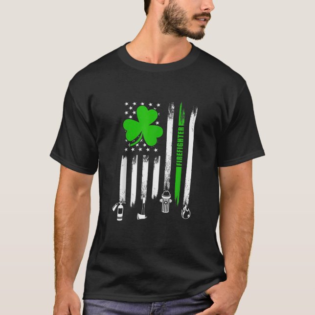 Shamrock Irish American Flagga Firefighter St-Patr T Shirt (Framsida)
