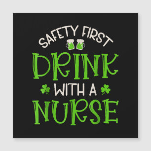 Shamrock Safety först Drink med en sjuksköterska