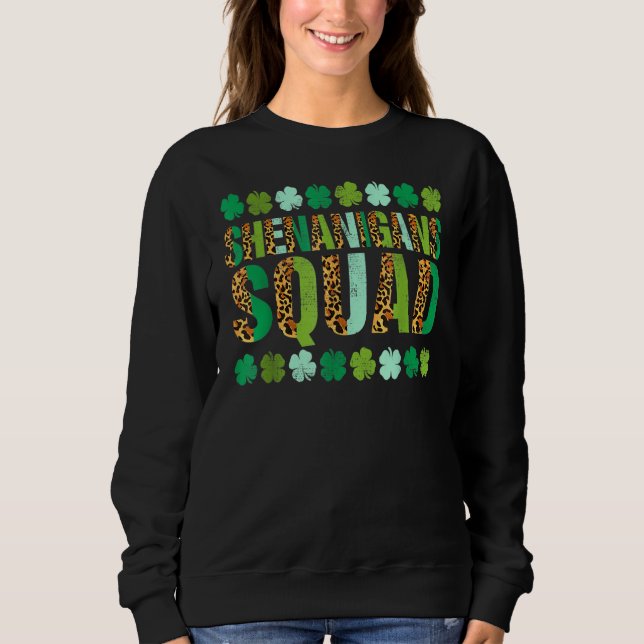 Shamrock St patricks day Shenanigans Squad Lucky F T Shirt (Framsida)