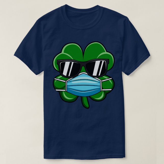 Shamrock Wearing Ansikte Mask St patricks day Gift T Shirt (Design framsida)