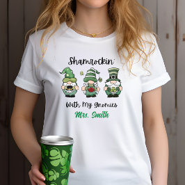 "Shamrockin" med Min Gnomies Personlig Tee
