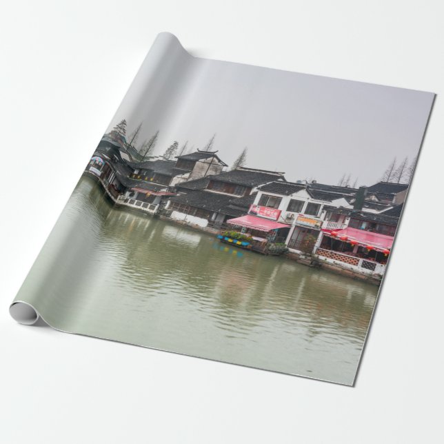 Shanghai, China, Mar 30, 2017, Wooden History bui Presentpapper (Utrullad)