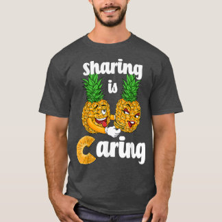 Sharing is Caring Swingers Couple Pineapple Men Wo T Shirt