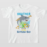 Shark Birthday Boy Brother-skjorta T Shirt<br><div class="desc">Firar födelsedag med denna speciella t-shirt,  personlig design</div>