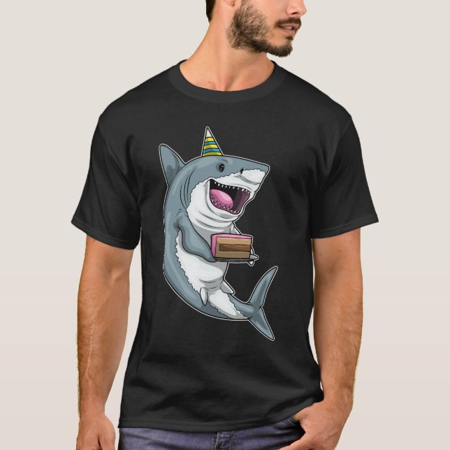 Shark Birthday Cake T Shirt (Framsida)